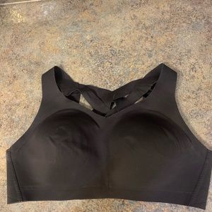 Lululemon Enlite Bra. 38 C Black.